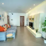 شقة Bright & Large 2bedrooms In Center Mpor1-1 *