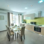 Bright & Large 2bedrooms In Center Mpor1-1 * سليمة