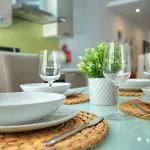 Bright & Large 2bedrooms In Center Mpor1-1 شقة سليمة