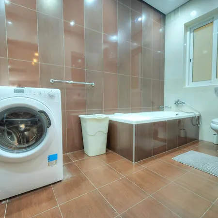 Bright & Large 2bedrooms In Center Mpor1-1