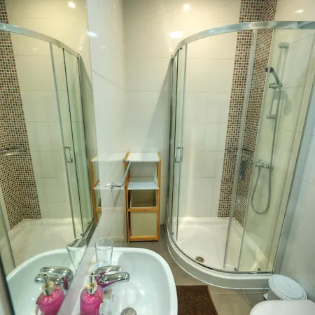 Bright & Large 2bedrooms In Center Mpor1-1 דירה סליאמה