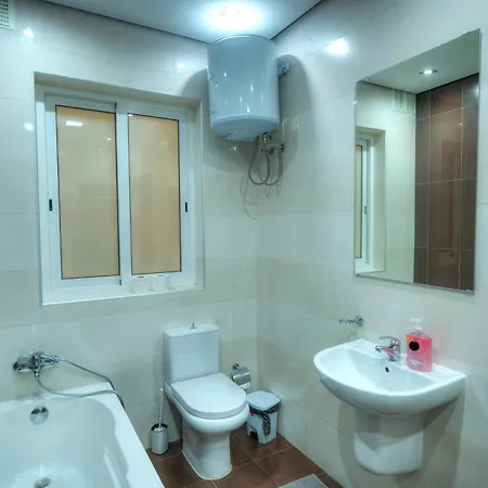 Bright & Large 2bedrooms In Center Mpor1-1 *