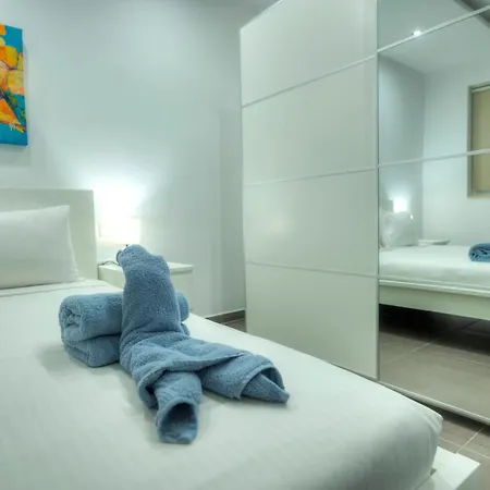 Bright & Large 2bedrooms In Center Mpor1-1 דירה סליאמה