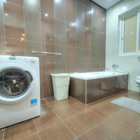 Bright & Large 2bedrooms In Center Mpor1-1 *