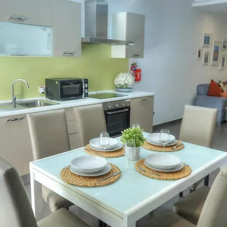Bright & Large 2bedrooms In Center Mpor1-1 Апартаменты *