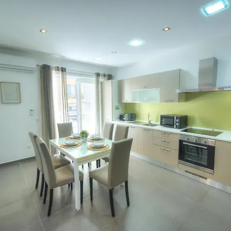 Bright & Large 2bedrooms In Center Mpor1-1
