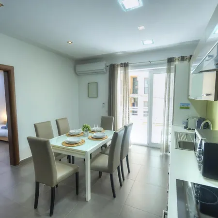 Bright & Large 2bedrooms In Center Mpor1-1 *