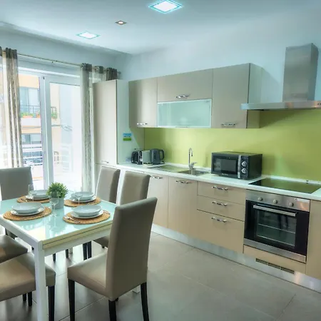 Lägenhet Bright & Large 2bedrooms In Center Mpor1-1 Sliema
