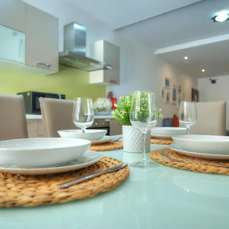 Bright & Large 2bedrooms In Center Mpor1-1